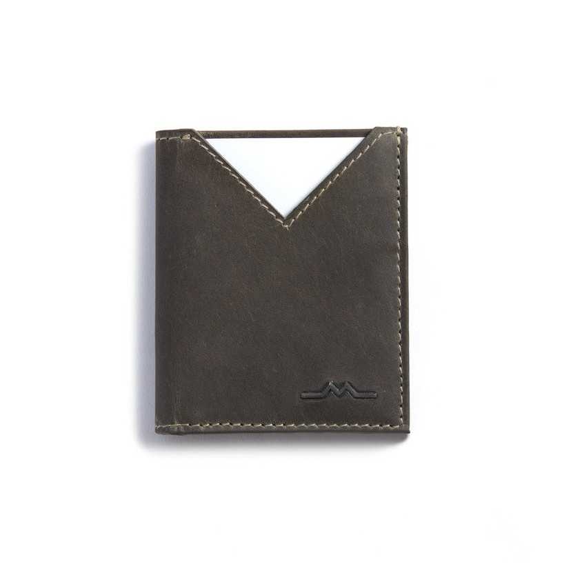 Side view of a slim green leather wallet for men, front view, on a white background - MONPIEL