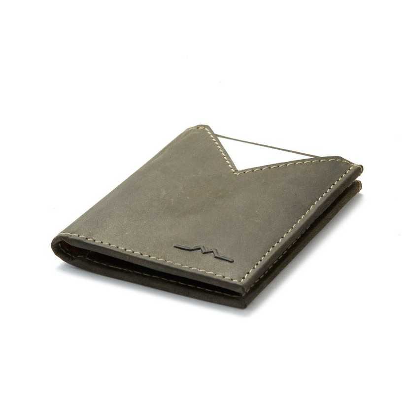 Small green leather wallet for men, perspective view, on a white background - MONPIEL