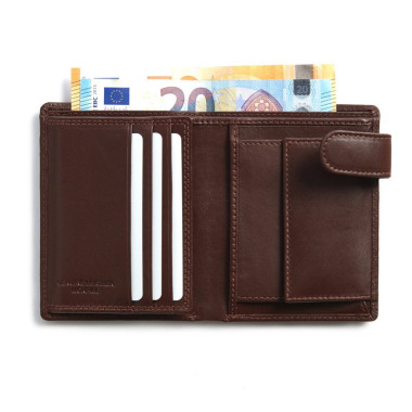Carteira com botão de pressão e porta-moedas de couro marrom, vista frontal sobre fundo branco - MONPIEL 2