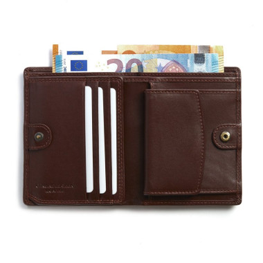 Klassische braune Lederbrieftasche, Frontansicht vor weißem Hintergrund - MONPIEL 2