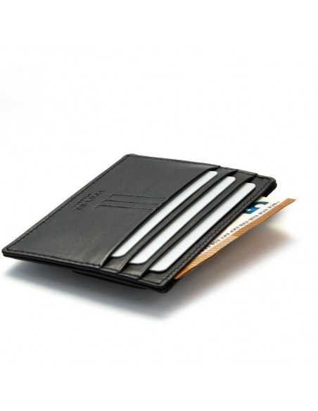Black leather cardholder with coin pocket, perspective view, on a white background - MONPIEL Black leather cardholder with coin pocket, perspective view, on a white background - MONPIEL