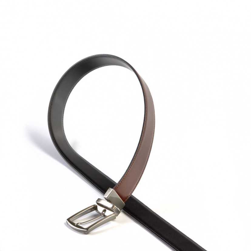 Black-leather belt with rectangular metal buckle, on a white background - MONPIEL