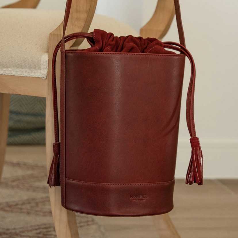 Round leather cube bag