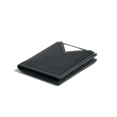 Carteira slim masculina de couro azul com aba reta, vista frontal - MONPIEL 2