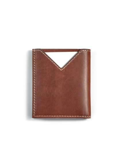 Small Havana leather men’s wallet, rear view on white background - MONPIEL Small Havana leather men’s wallet, rear view on white background - MONPIEL
