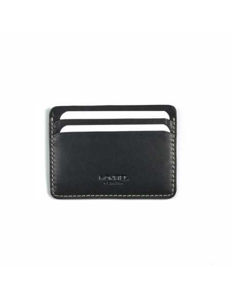 Mini leather cardholder in black, front view with slot detail on a white background - MONPIEL Mini leather cardholder in black, front view with slot detail on a white background - MONPIEL