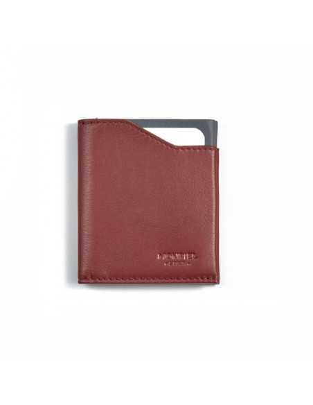 Burgundy leather pocket wallet, shown from the front on a white background - MONPIEL Burgundy leather pocket wallet, shown from the front on a white background - MONPIEL