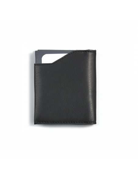 Cartera pocket de piel en color negro con vista trasera sobre fondo blanco - MONPIEL Cartera pocket de piel en color negro con vista trasera sobre fondo blanco - MONPIEL