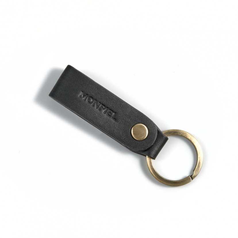 Chaveiro pocket bicolor de couro preto, fechado, sobre fundo branco - MONPIEL