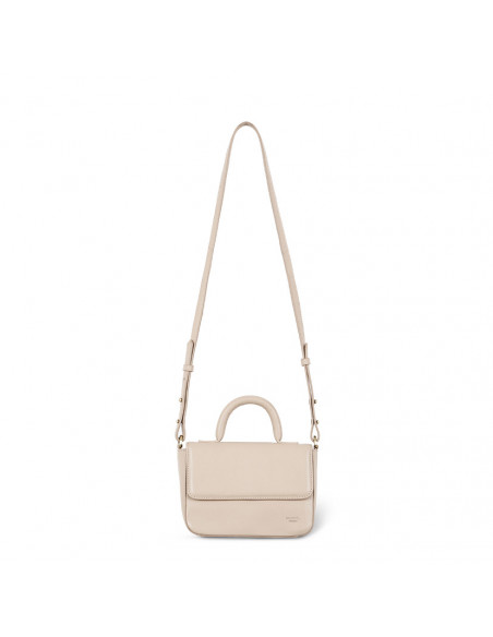 Piccola borsa in pelle Armado color beige, vista frontale con manico lungo su uno sfondo bianco - MONPIEL
