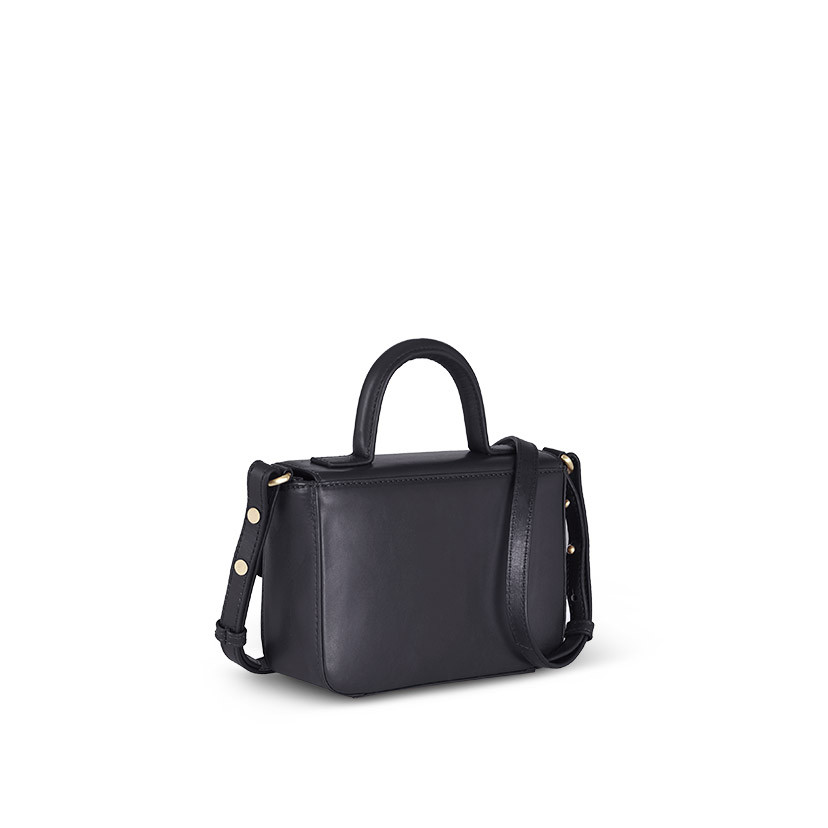 Bolsa de couro pequena Armado na cor preta com vista traseira em perspectiva sobre fundo branco - MONPIEL
