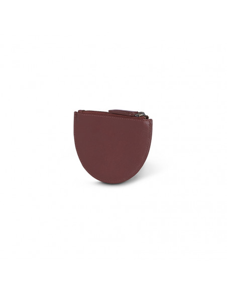 Leather half-moon coin purse in brown, rear view in perspective on a white background - MONPIEL Leather half-moon coin purse in brown, rear view in perspective on a white background - MONPIEL