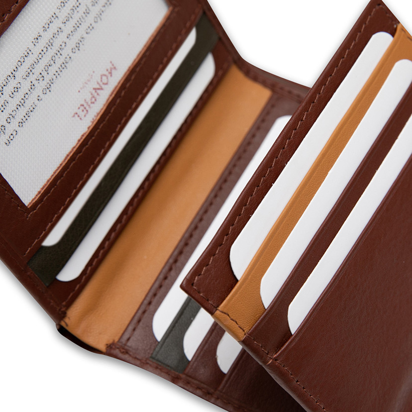 Simple leather billfold with striped Havana color, close-up with card slot details on a white background - MONPIEL
