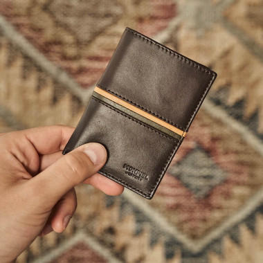Simple leather billfold with striped brown color, shown from the front on a white background - MONPIEL 2