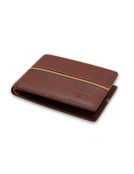 Small American leather wallet with coin purse in Havana color, shown in perspective on a white background - MONPIEL Small American leather wallet with coin purse in Havana color, shown in perspective on a white background - MONPIEL