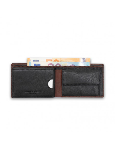 Petit portefeuille américain en cuir avec porte-monnaie couleur havane, ouvert sur fond blanc - MONPIEL Petit portefeuille américain en cuir avec porte-monnaie couleur havane, ouvert sur fond blanc - MONPIEL
