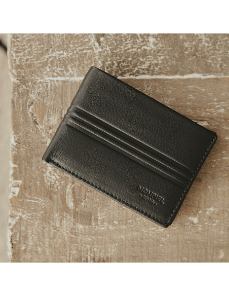 Cartera americana pequeña con monedero cuero en color negro con vista frontal sobre mesa de madera - MONPIEL