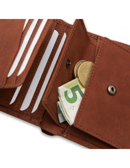 Leather billfold with clasp and coin pocket, featuring a logo, in Havana color, close-up of the interior on white back - MONPIEL Leather billfold with clasp and coin pocket, featuring a logo, in Havana color, close-up of the interior on white back - MONPIEL