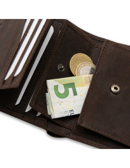Leather billfold with clasp and coin pocket, featuring a logo, in brown, close-up of the interior on white background - MONPIEL Leather billfold with clasp and coin pocket, featuring a logo, in brown, close-up of the interior on white background - MONPIEL