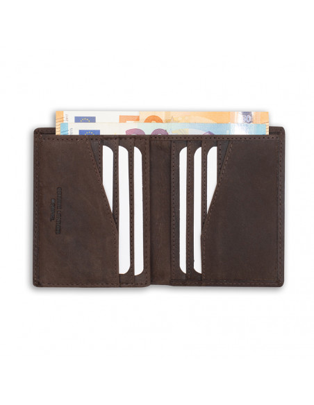 Einfacher Leder-Billfold mit Logo, Farbe Braun, geöffnet auf weißem Hintergrund - MONPIEL