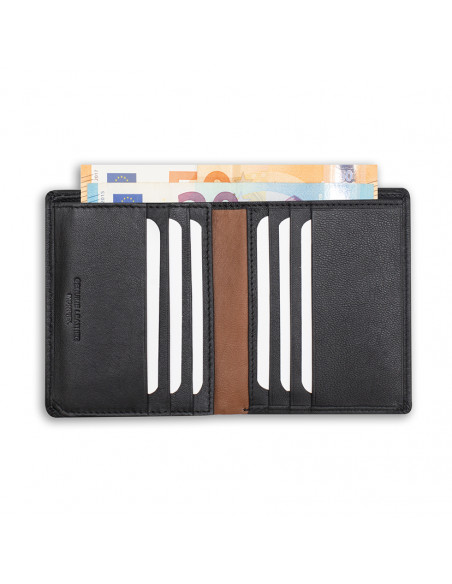 Billetero básico raya lateral de piel en color negro abierto sobre fondo blanco - MONPIEL