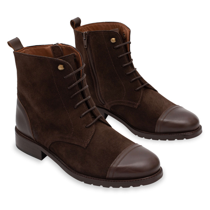 Women’s leather lace-up ankle boots in brown color, angled view, on a white background - MONPIEL