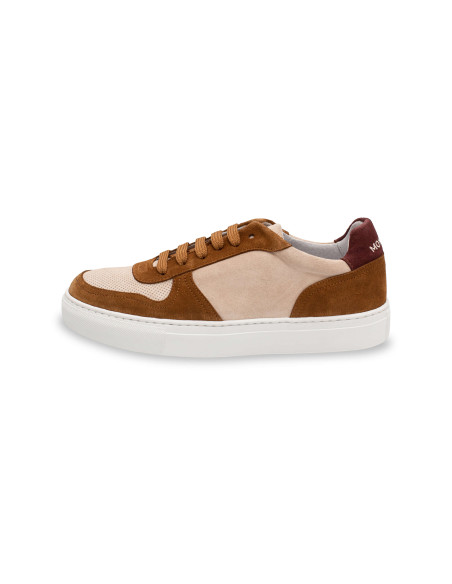 Baskets en cuir Cosmo couleur cuir, vue de profil sur fond blanc - MONPIEL Baskets en cuir Cosmo couleur cuir, vue de profil sur fond blanc - MONPIEL