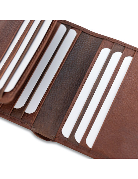 Portafoglio in pelle color habana con elastico, dettaglio delle fessure per carte - MONPIEL