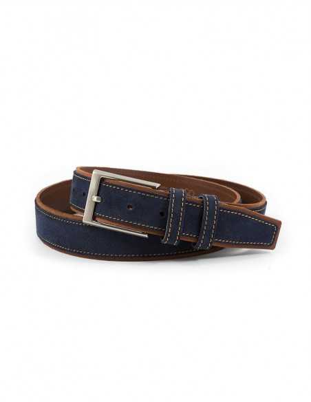 Close-up of a navy leather belt with a rectangular metal buckle - MONPIEL Close-up of a navy leather belt with a rectangular metal buckle - MONPIEL