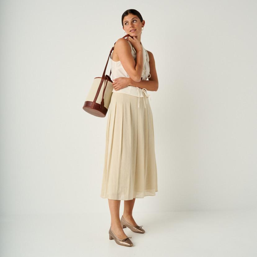 Manuela low heel bow flat slipper in cappuccino bronze with perspective view and full shot - MONPIEL