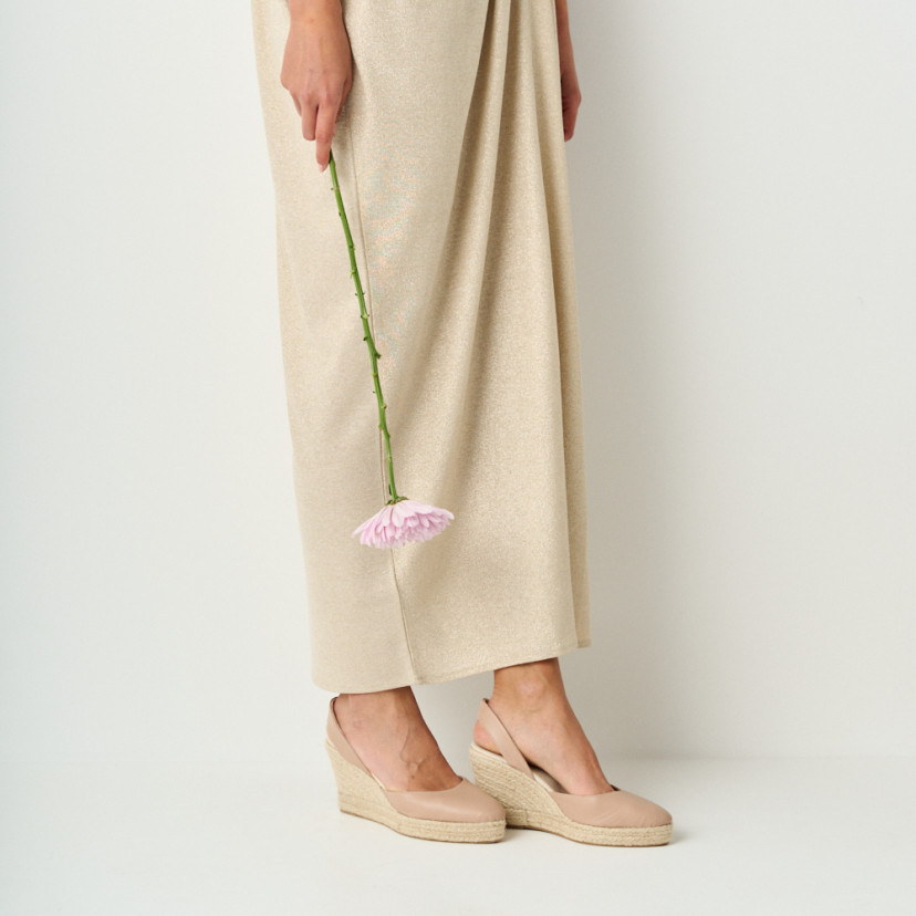 Nude leather wedge espadrille with perspective view, flower detail in hand - MONPIEL