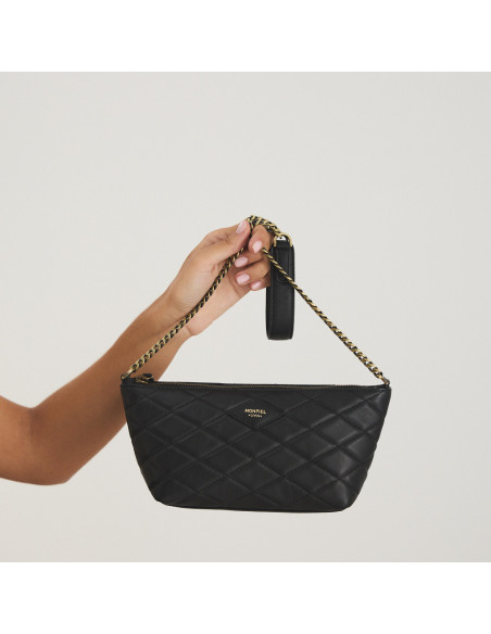 Piccola borsa in pelle trapuntata New York da donna nera, vista frontale, tenuta per la catena - MONPIEL