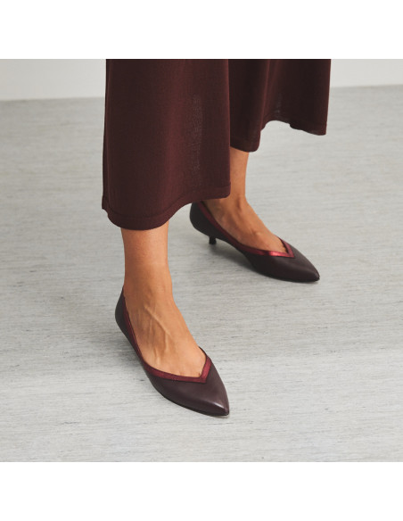 Estíbaliz heeled ballerina in burgundy leather, perspective view, close-up - MONPIEL