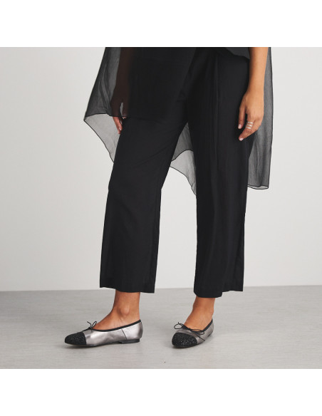 Valeria flat slipper with silver glitter toe, side and perspective view, mid shot - MONPIEL