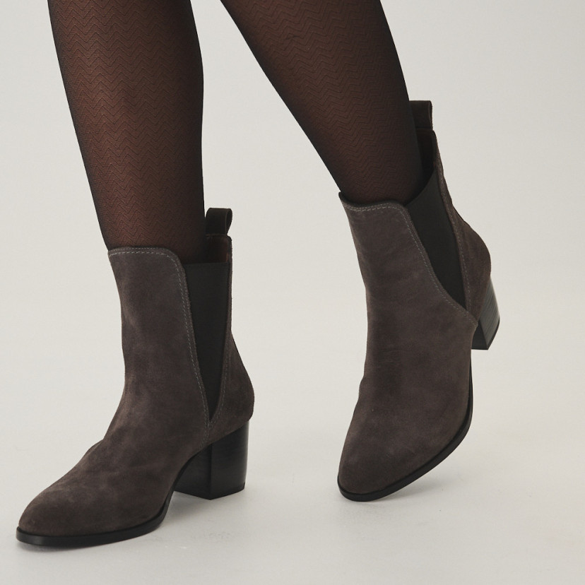 Marcela leather ankle boot in grey suede, perspective view, close-up - MONPIEL