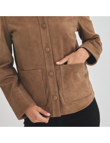 Women's leather jacket with covered buttons in tobacco color with front view, button details and pockets - MONPIEL