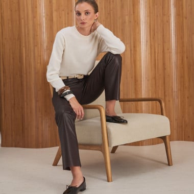 Black leather pants, perspective view, medium shot - MONPIEL 2