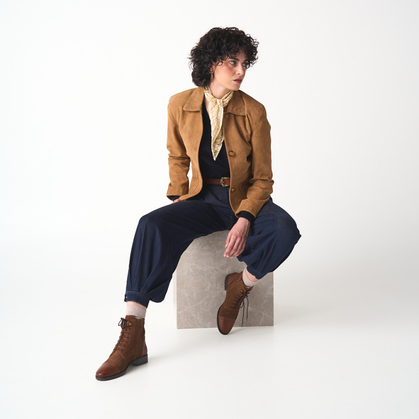 Botín Mujer con Cordones Satur