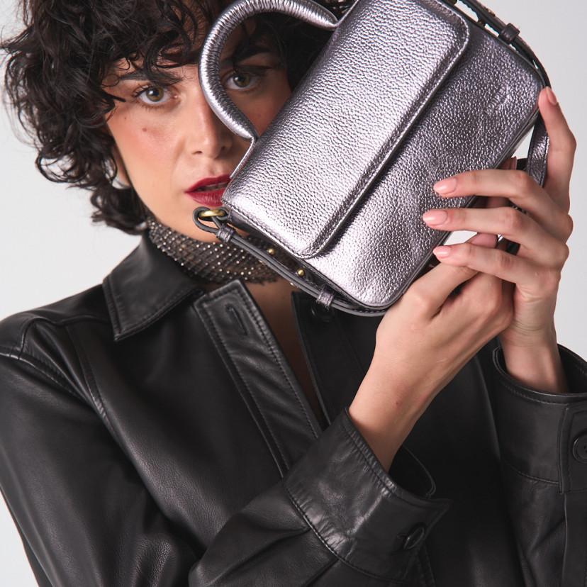Petit Sac en Cuir Armé