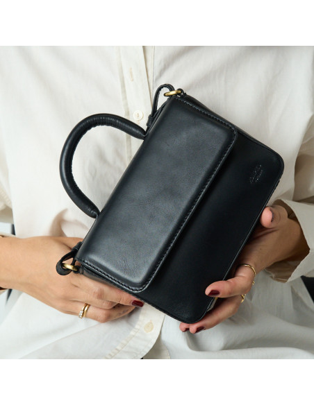 Bolsa Pequena de Couro Estruturada