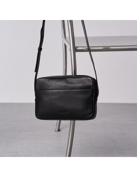 Basic shoulder bag