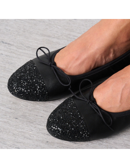 Valeria Ballerina mit Glitzerkappe