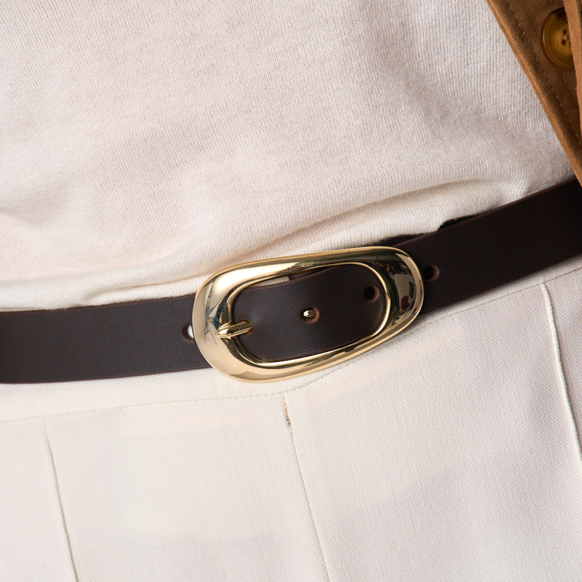 Women's Leather Belt with Elegant Buckle