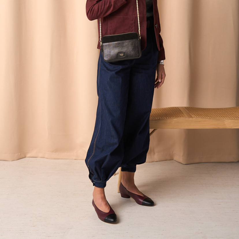 Women's Leather Bag with Gold Chain...