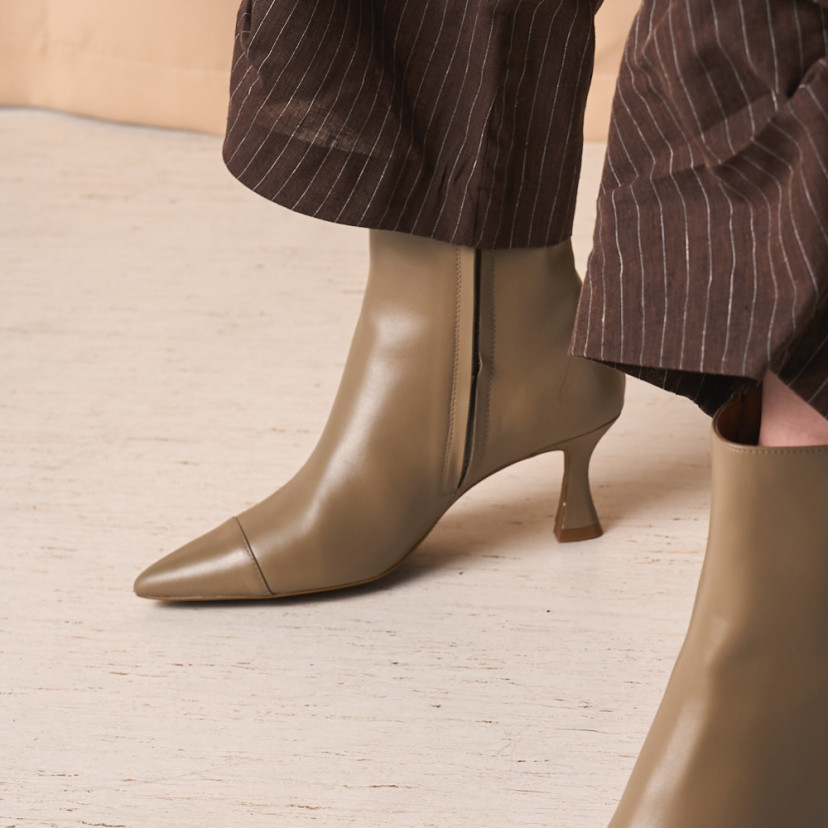 Jimena Fine Toe Ankle Boots