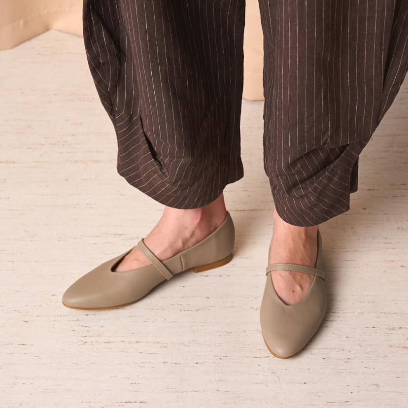 Ameliè Flat Ballet Flat with Strap