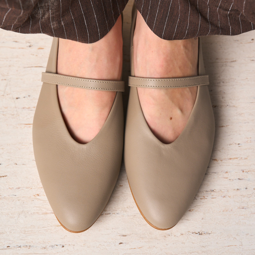 Ameliè Flat Ballet Flat with Strap