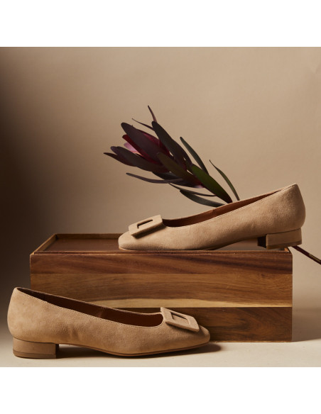 Carmen Square-Toe Ballet Flat