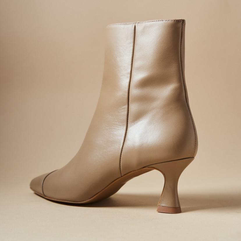 Bota de Ponteira Fina Jimena