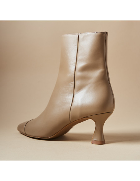 Jimena Fine Toe Ankle Boots
